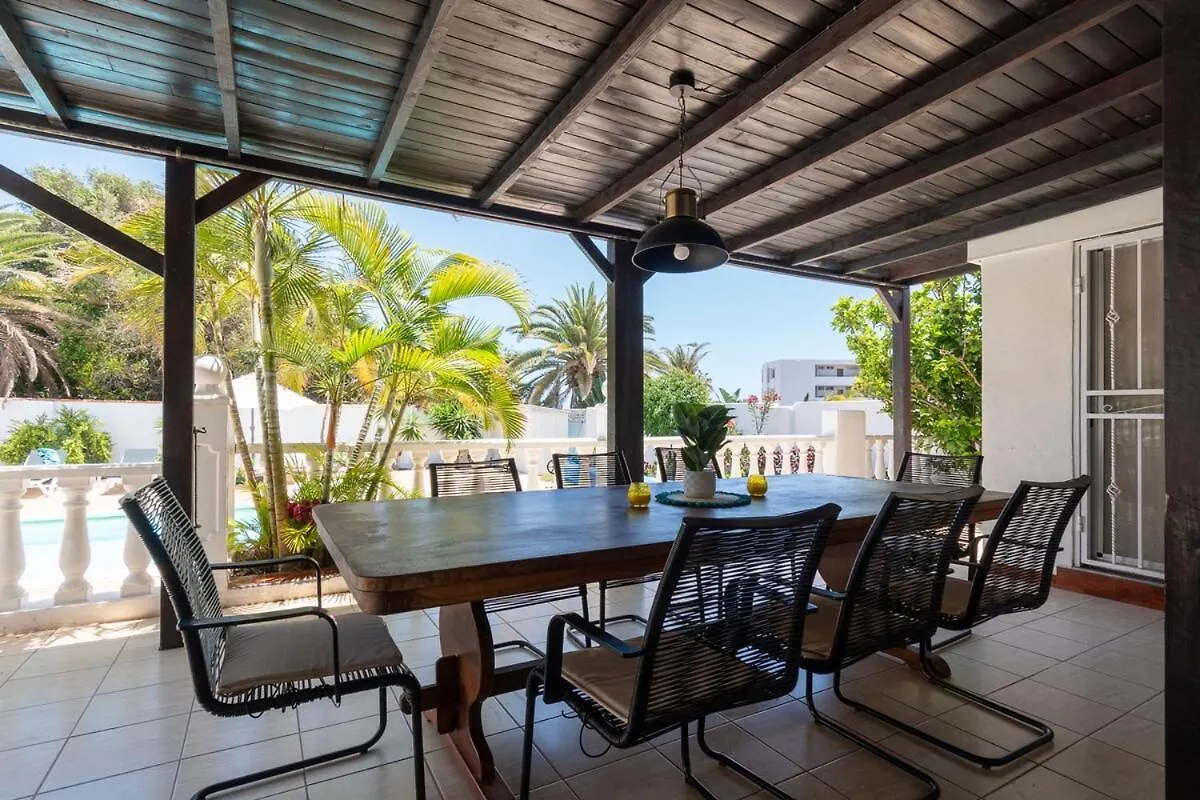 Beautiful And Spacious 4 Bedroom Villa Callao Salvaje